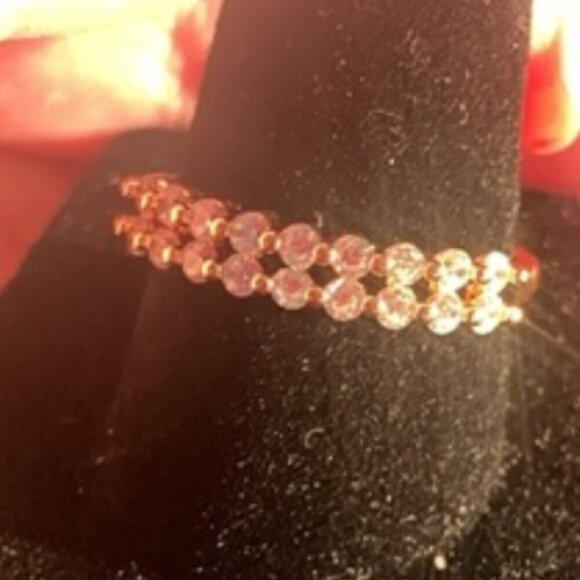 NEW HIGH END 18k Rose Gold Plated Anniversary Ring Faux  Diamonds Stackable 8 #7 - Picture 3 of 14